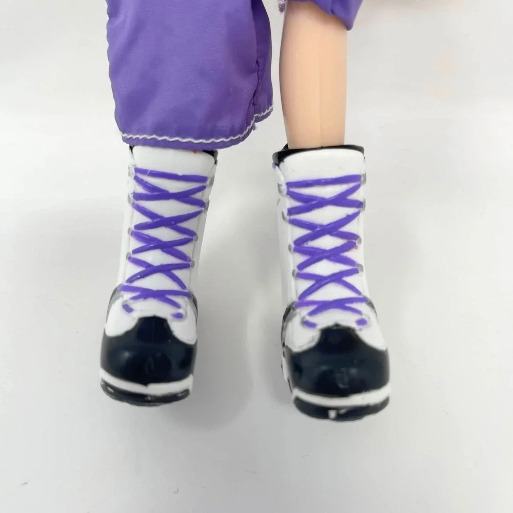 Bratz Lilee Play Sportz Snowboarding Doll 2001 Purple Outfit MGA Y2K